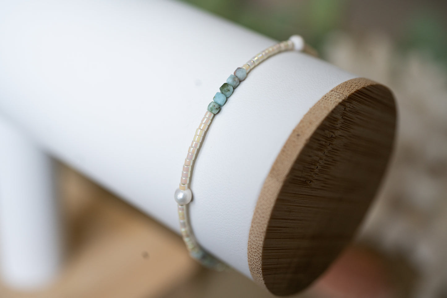 Bracelets Lithos en pierres fines Larimar et perle d'eau douce